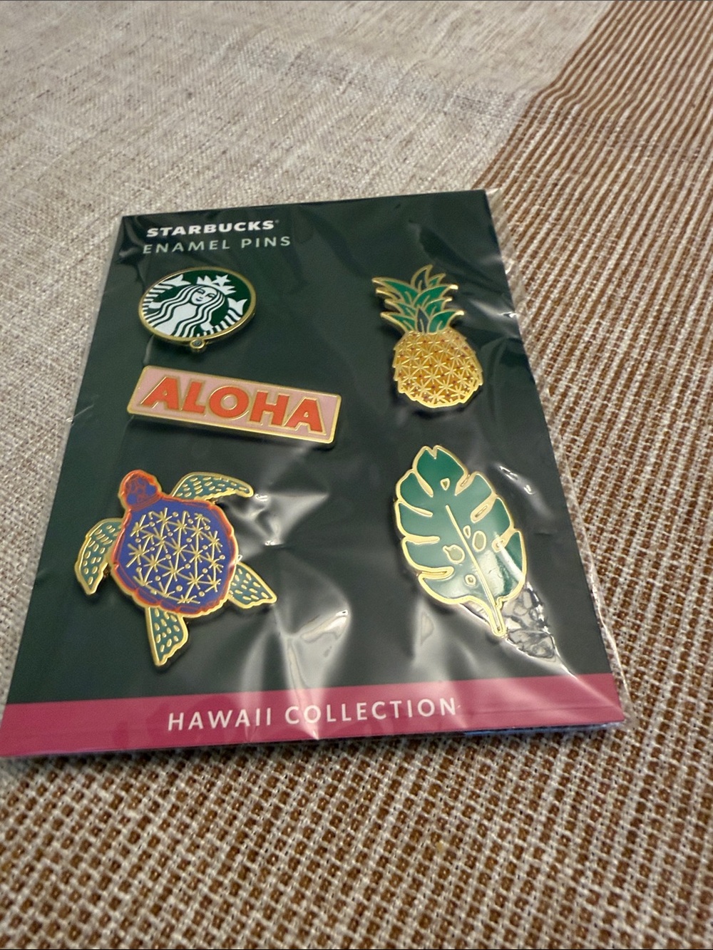 Starbucks Hawaii Pin Collection